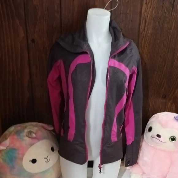 Size 8 Purple and Gray Sweater with Stand-Up Collar - Picture 11 of 15